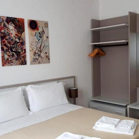 Caba Holiday Bardolino Colombo ภายนอก รูปภาพ
